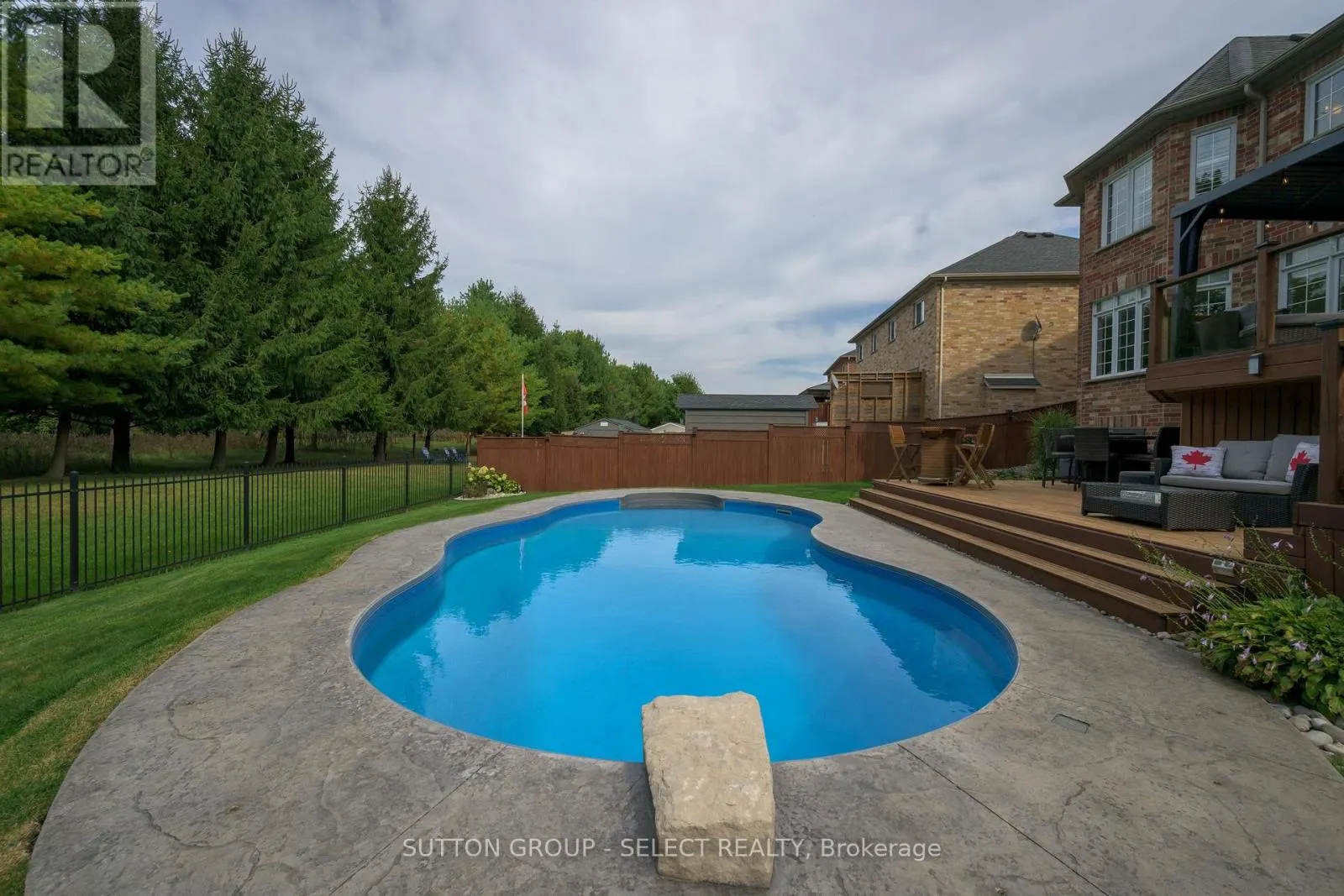 45 SHAW VALLEY DRIVE