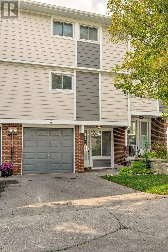 4 TRUDY COURT