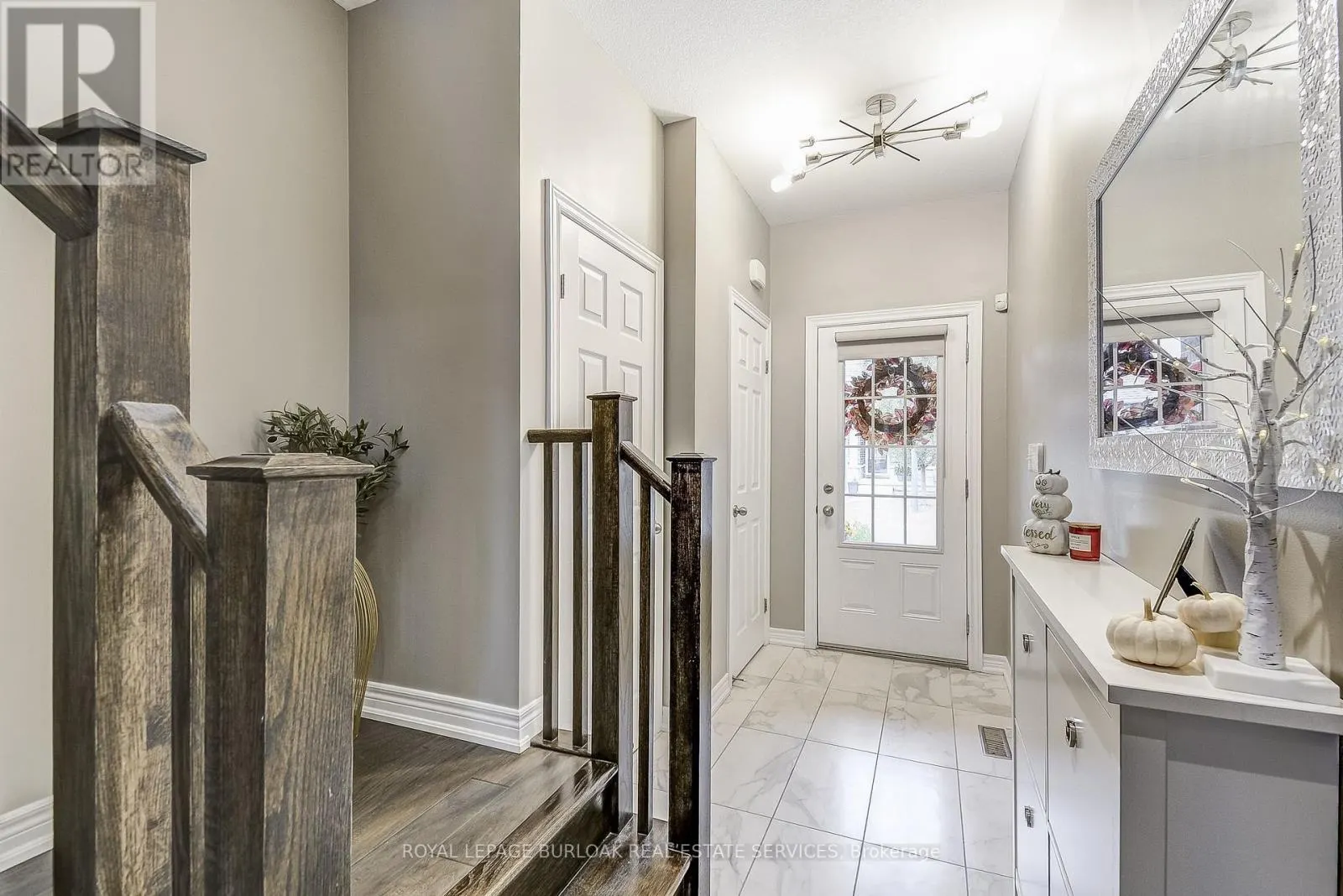 30 - 21 MADONNA DRIVE