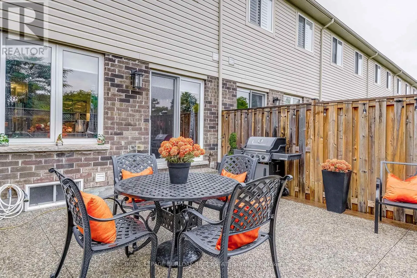 30 - 21 MADONNA DRIVE