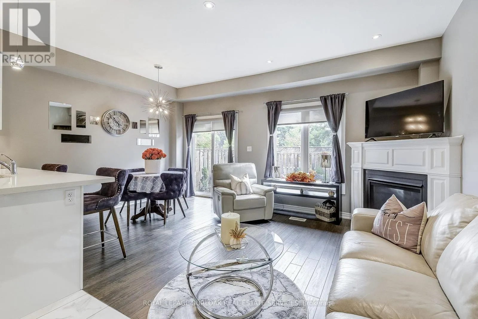 30 - 21 MADONNA DRIVE