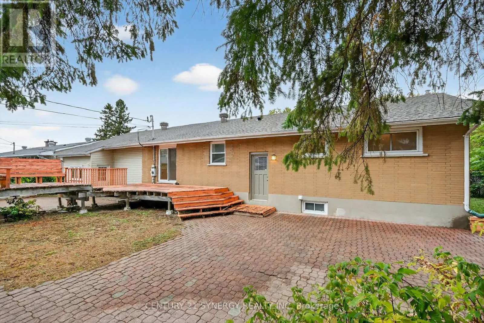 10 PRITCHARD DRIVE