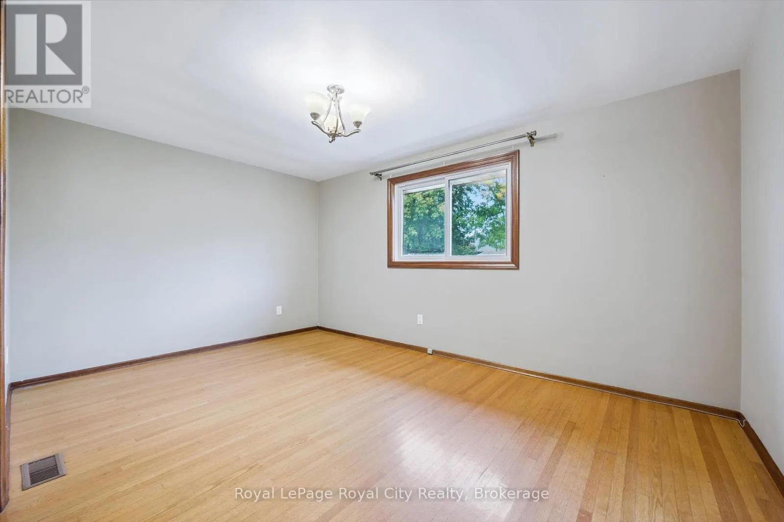 21 HEATH ROAD