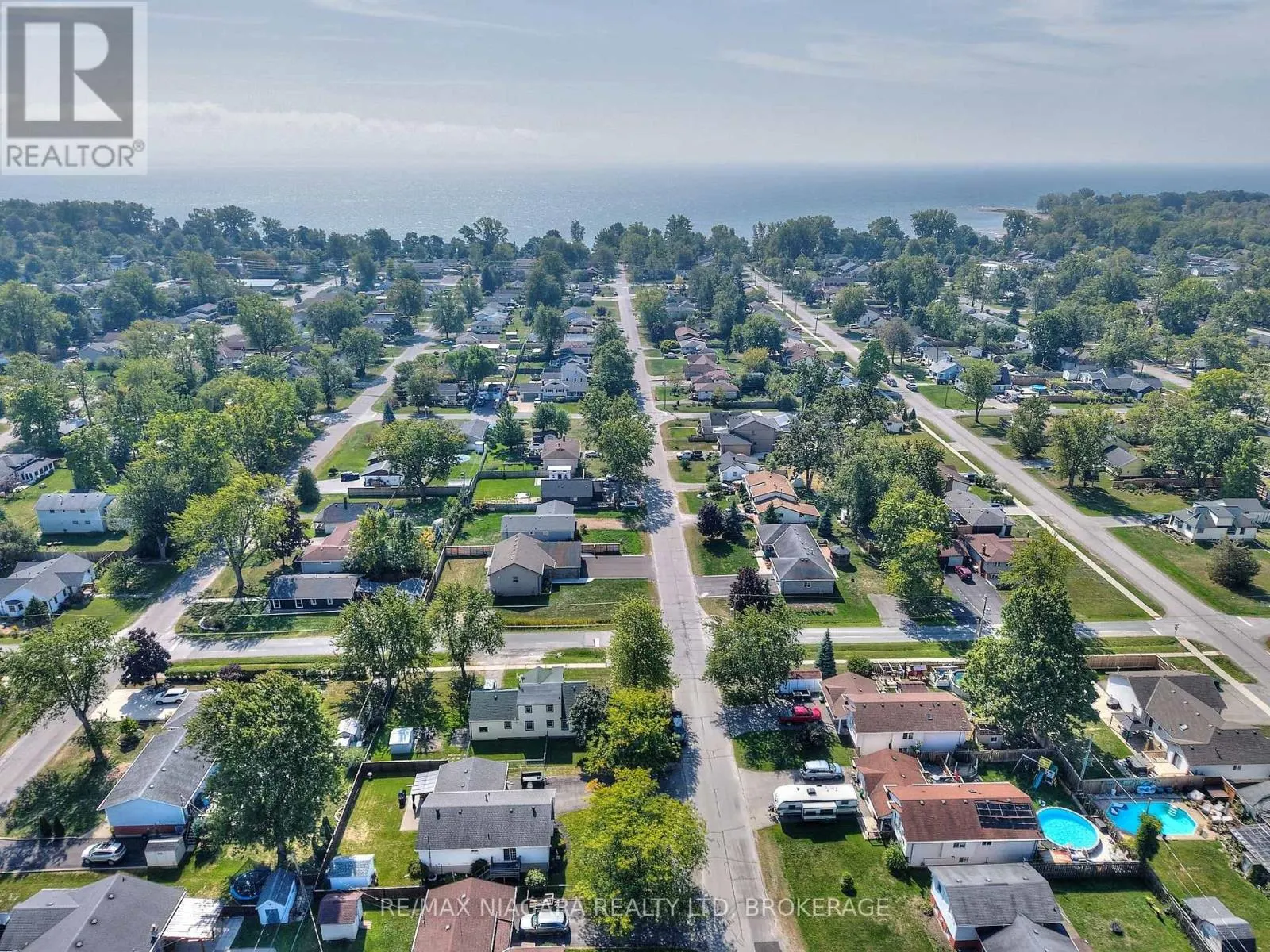 524 LAKEVIEW ROAD