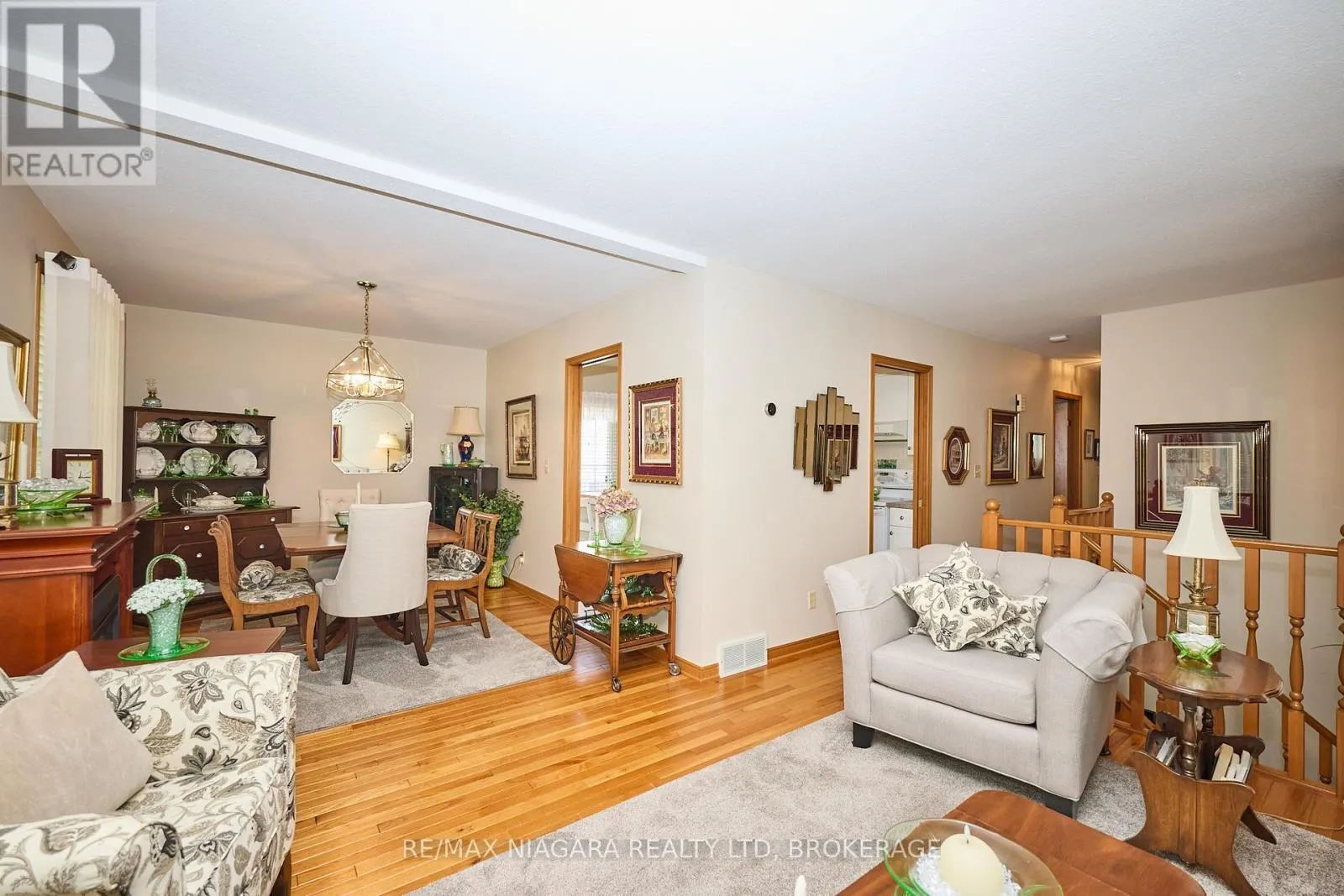 524 LAKEVIEW ROAD