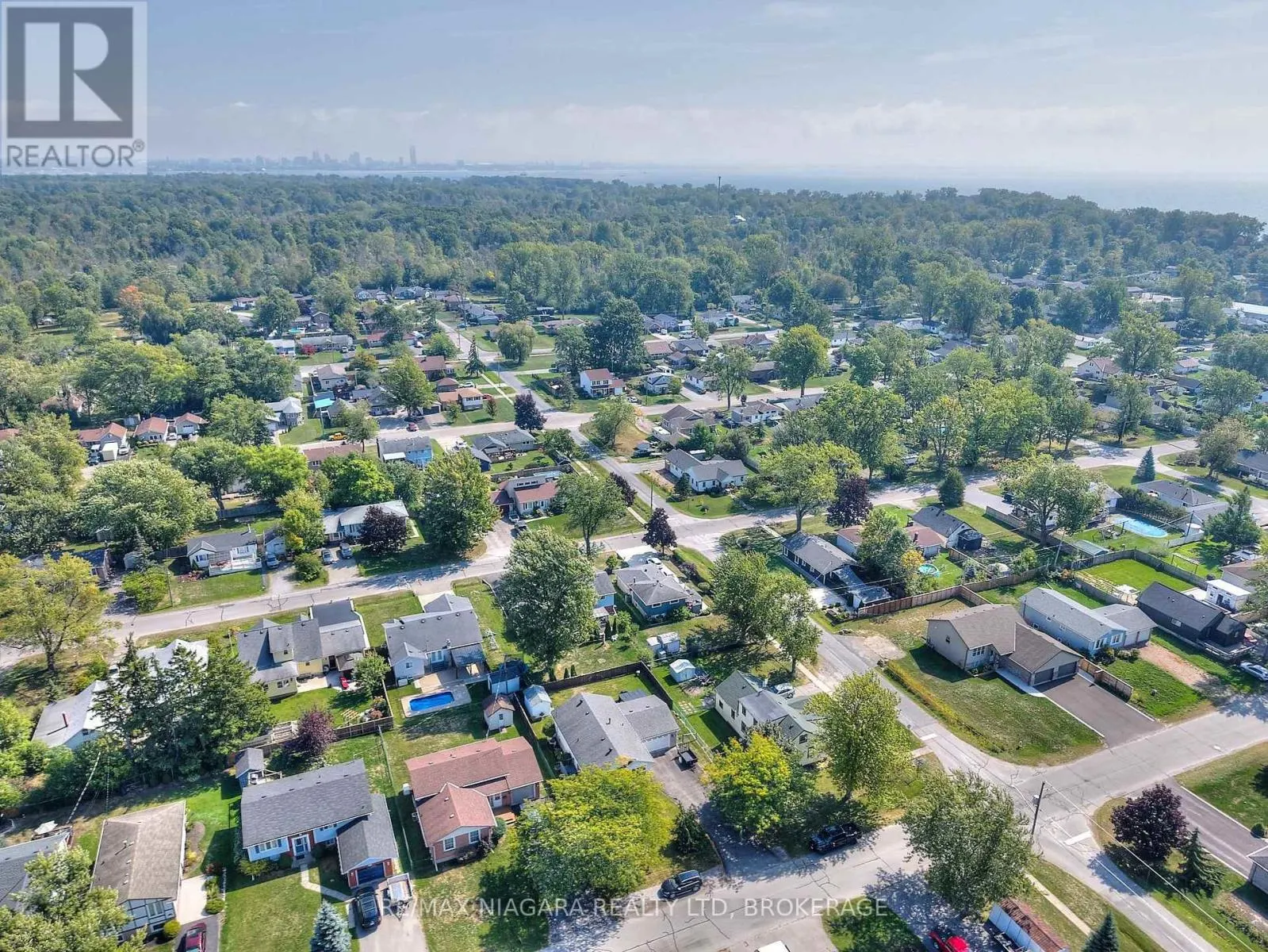 524 LAKEVIEW ROAD