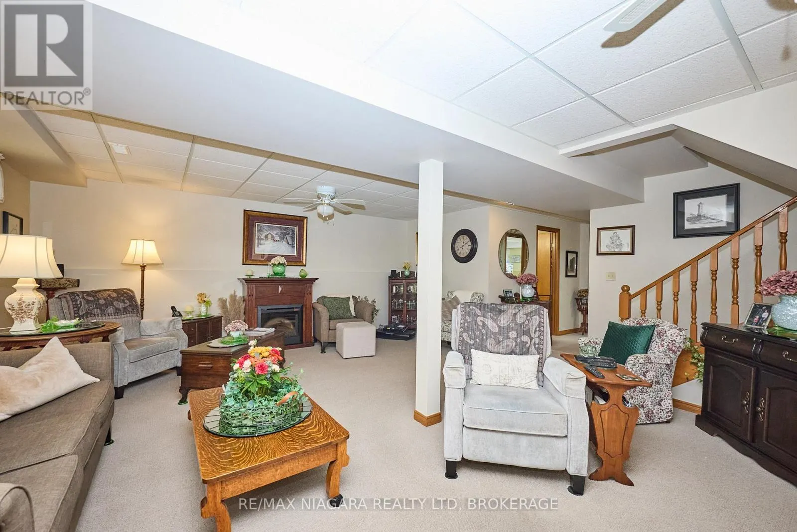 524 LAKEVIEW ROAD
