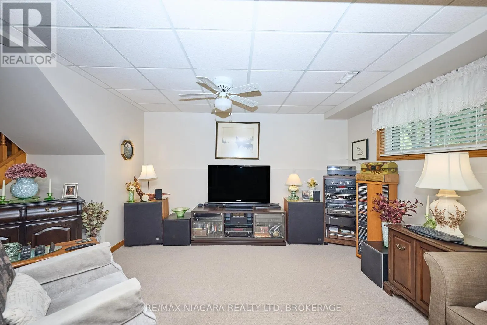524 LAKEVIEW ROAD