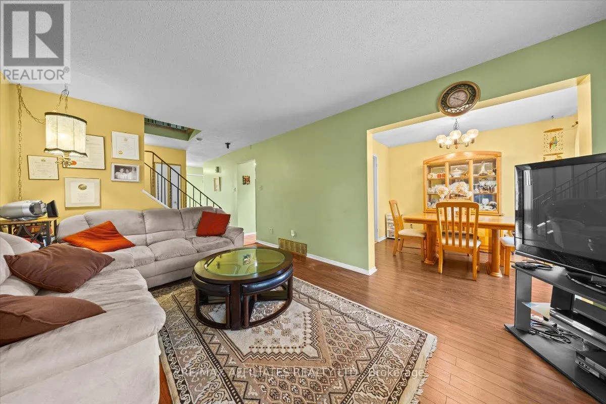 1093 ST LUCIA PLACE