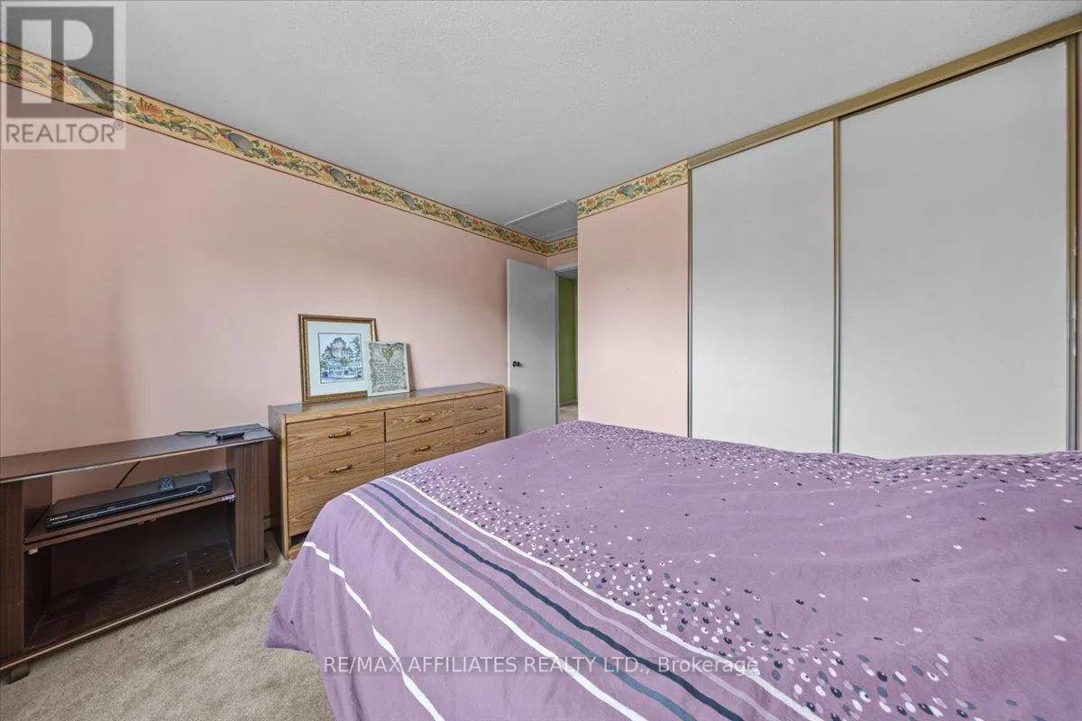 1093 ST LUCIA PLACE