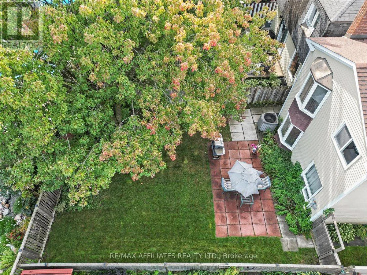 1093 ST LUCIA PLACE