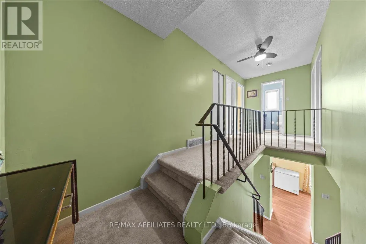 1093 ST LUCIA PLACE
