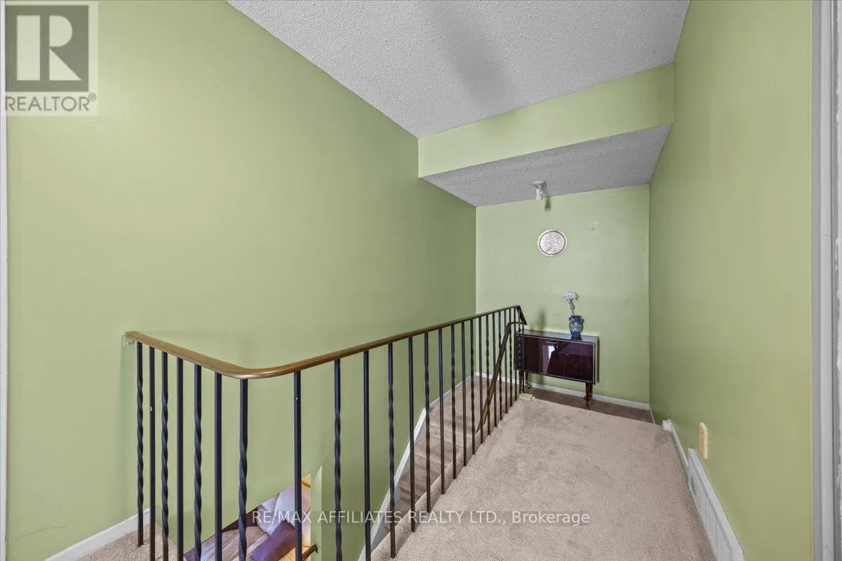 1093 ST LUCIA PLACE