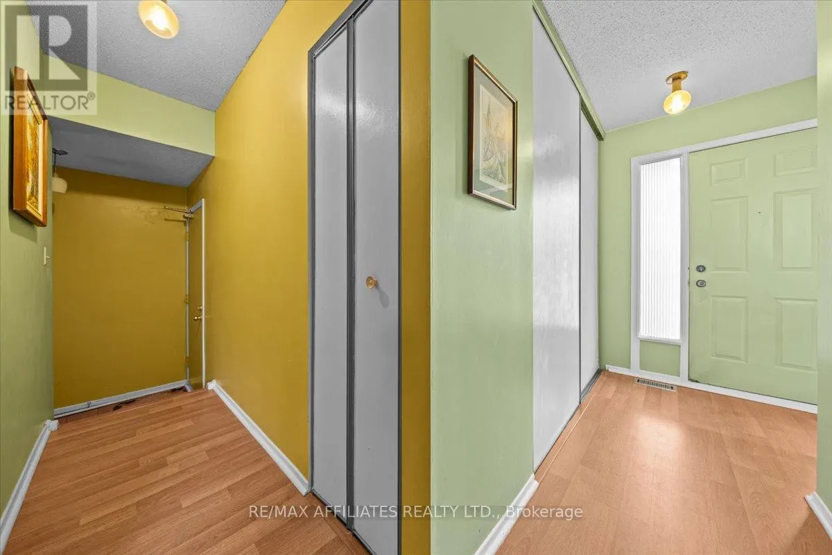 1093 ST LUCIA PLACE