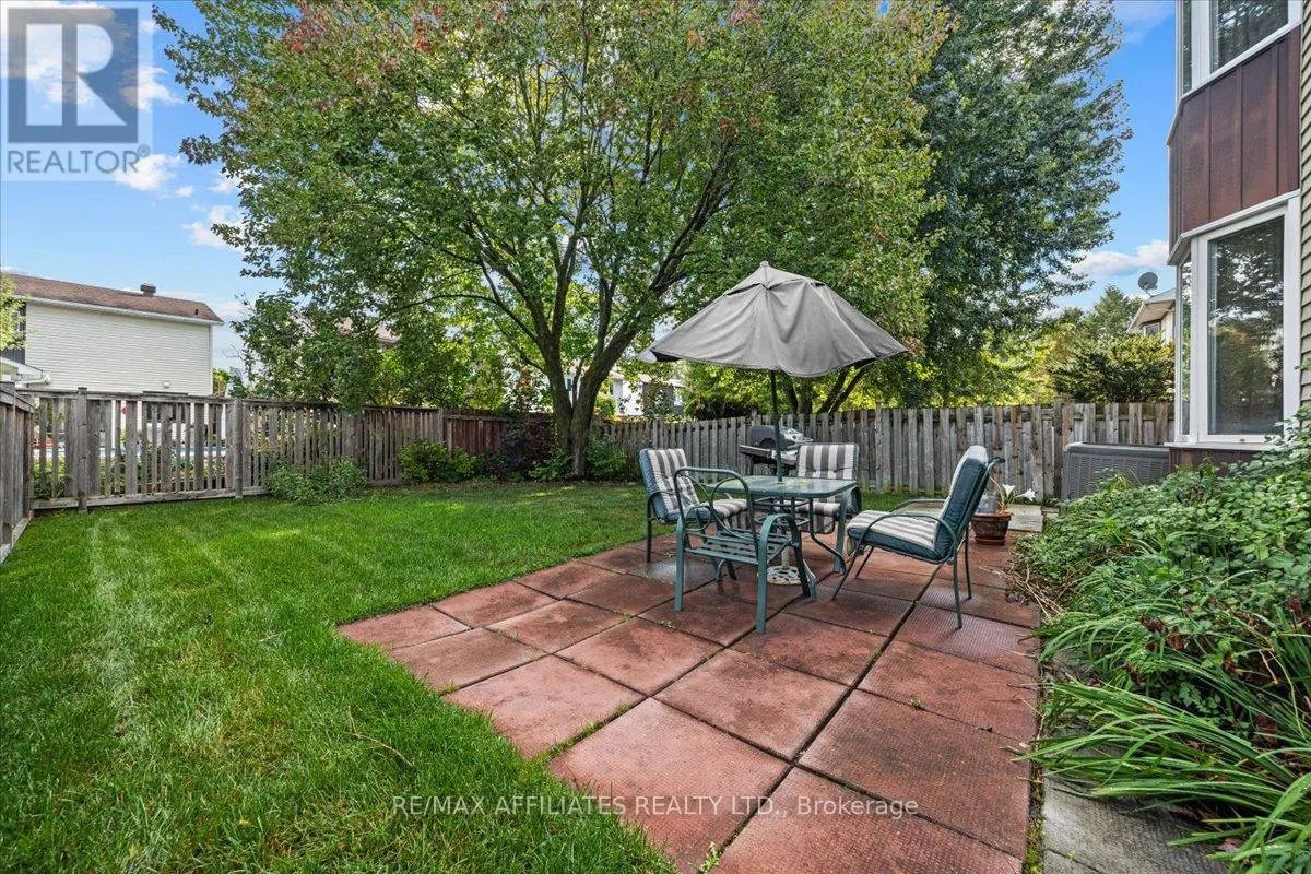 1093 ST LUCIA PLACE