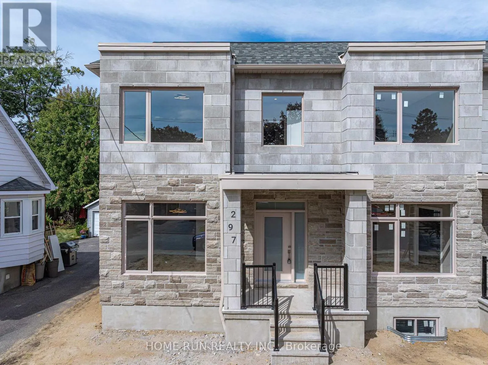 297 DOVERCOURT AVENUE