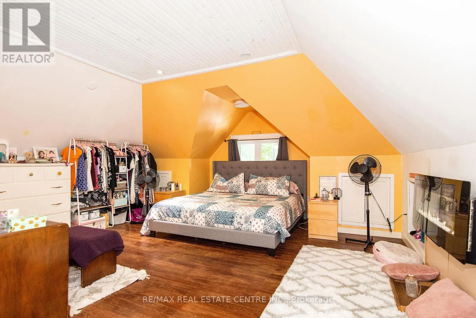 132 FIRST AVENUE E