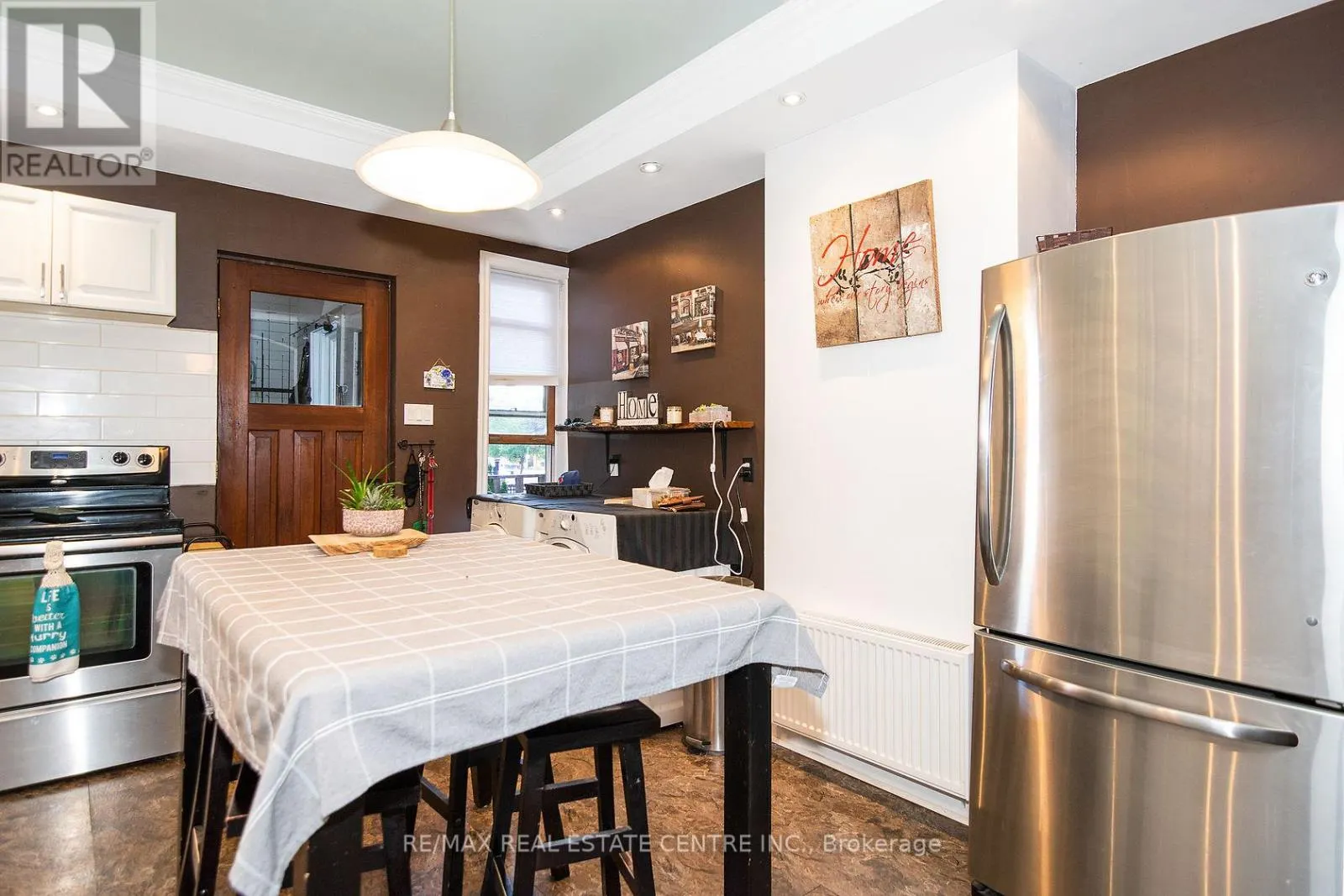 132 FIRST AVENUE E
