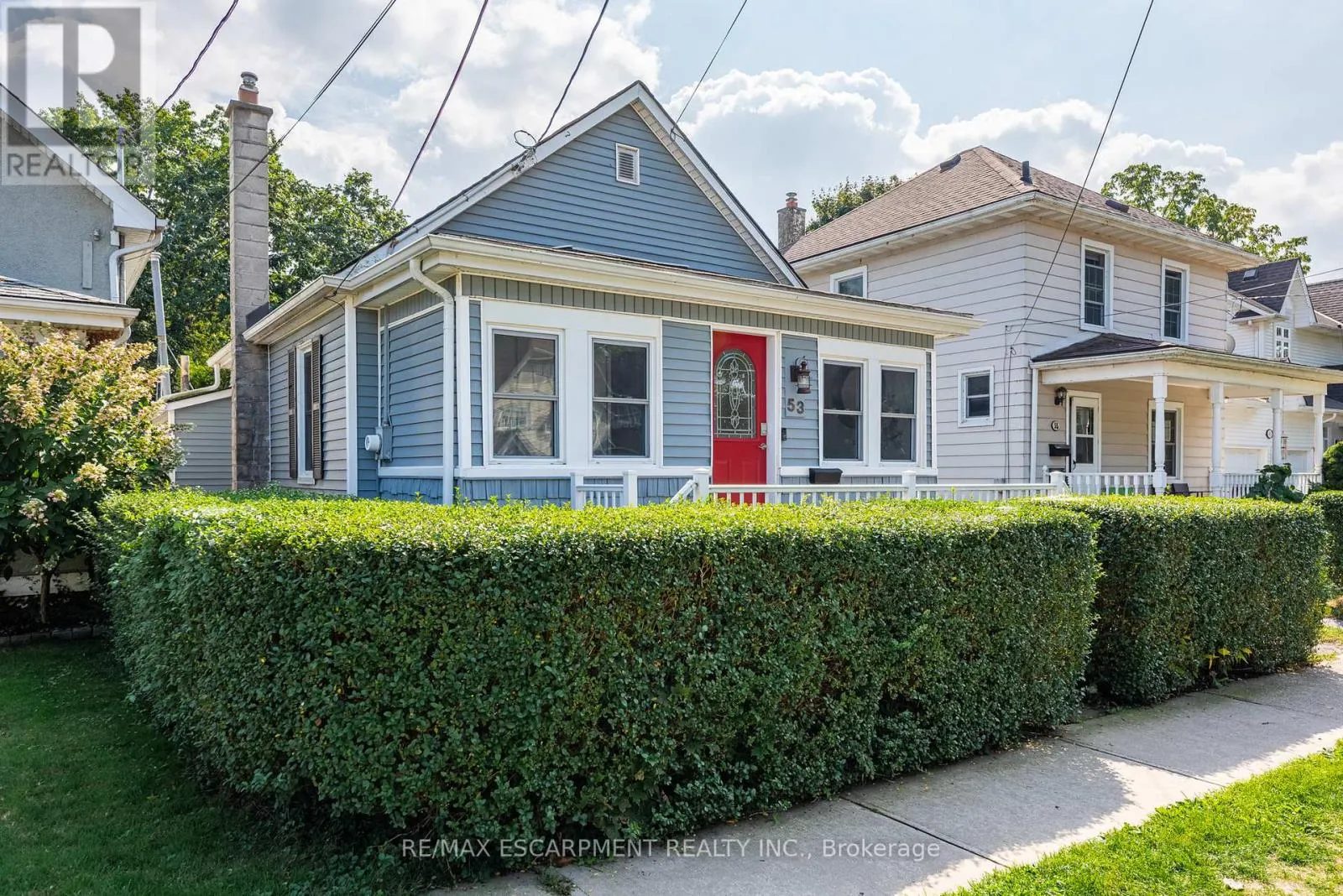 53 BAYVIEW DRIVE