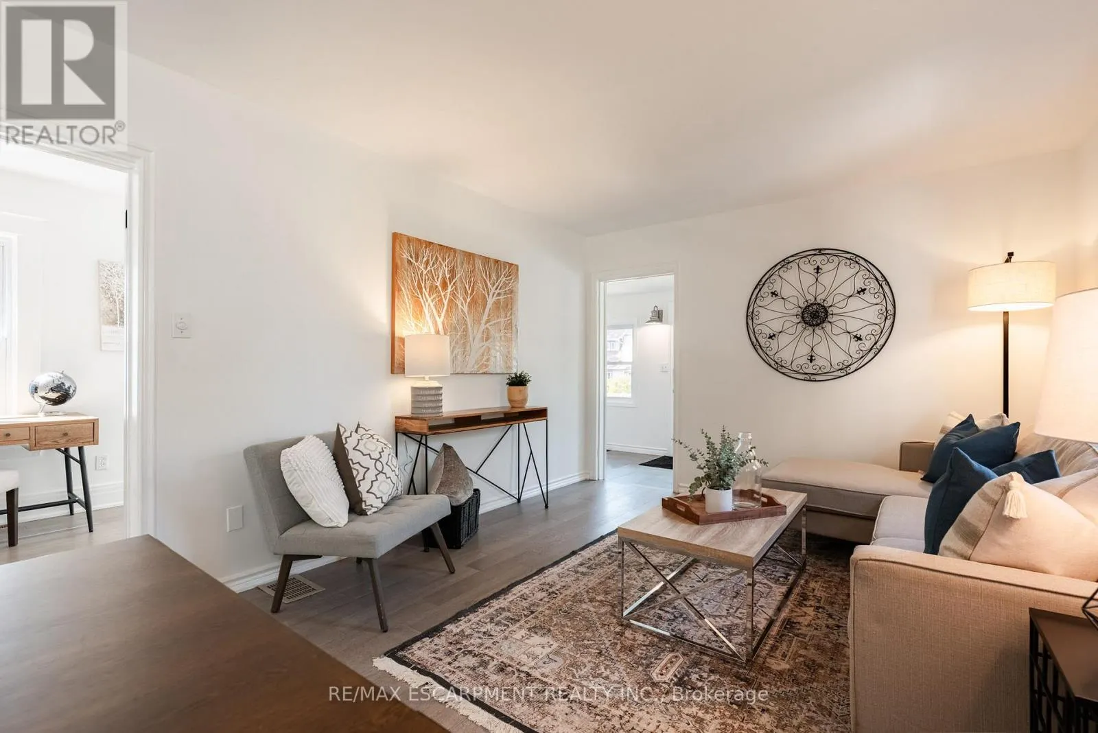53 BAYVIEW DRIVE