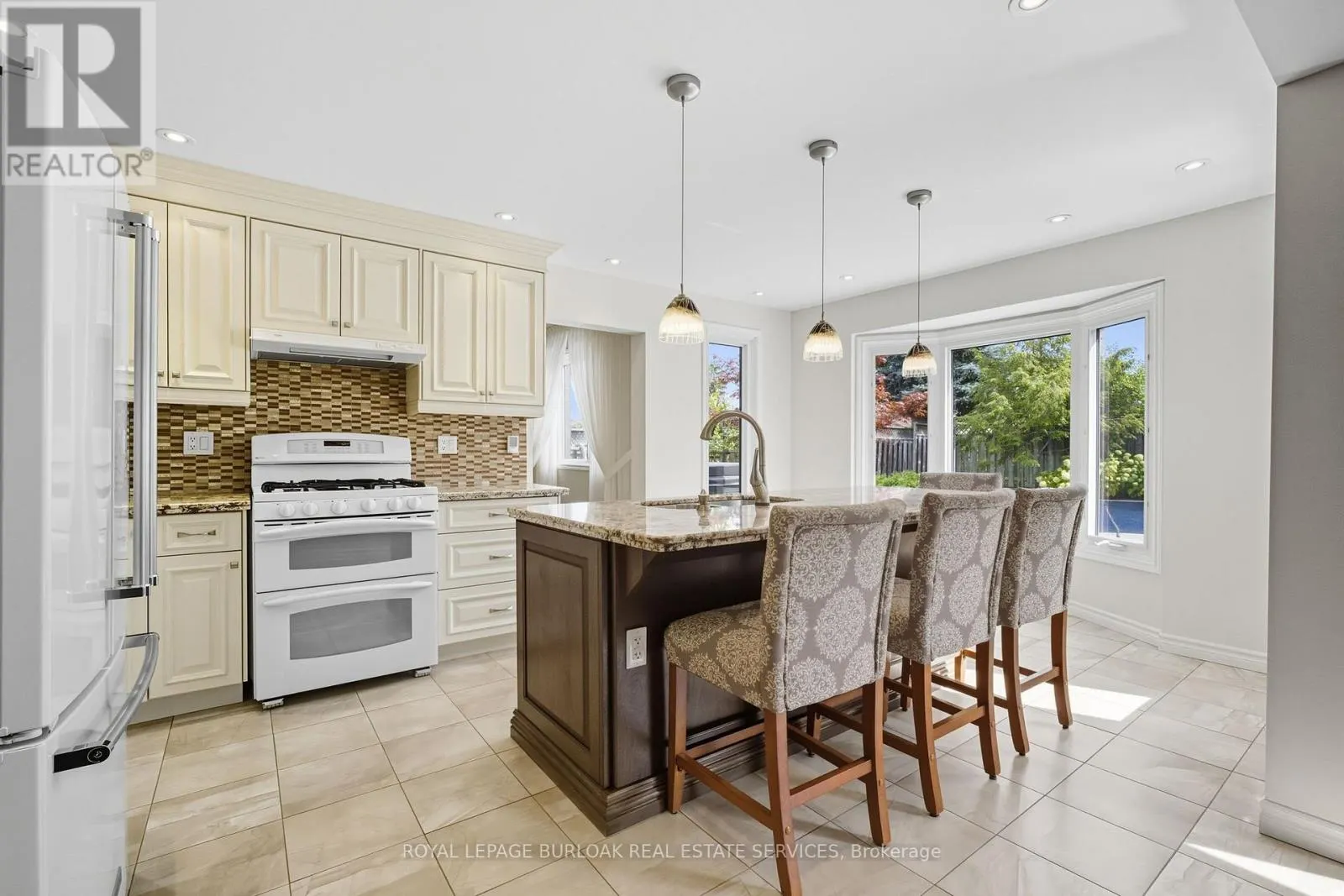106 MAPLE DRIVE