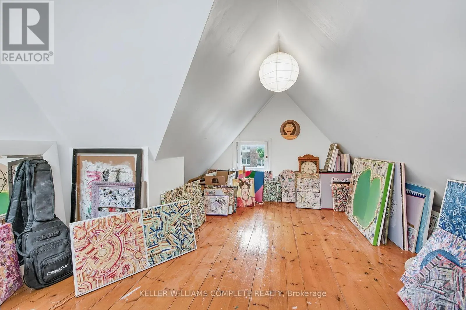 122 DUFFERIN AVENUE