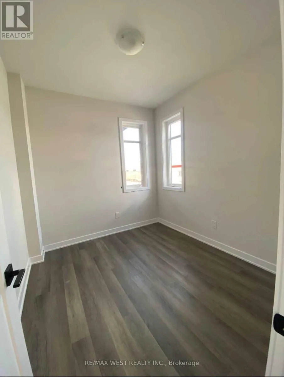 216 TUSSOCK PRIVATE