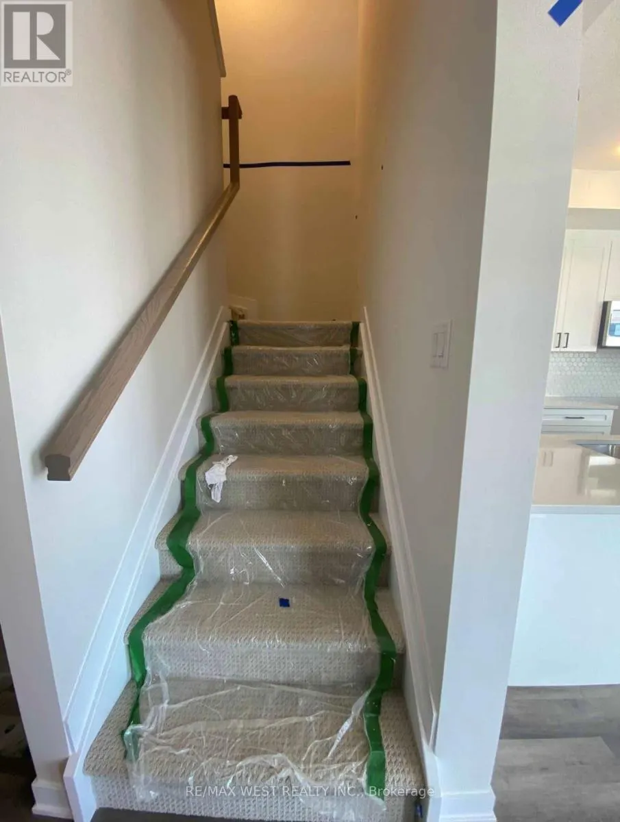 216 TUSSOCK PRIVATE