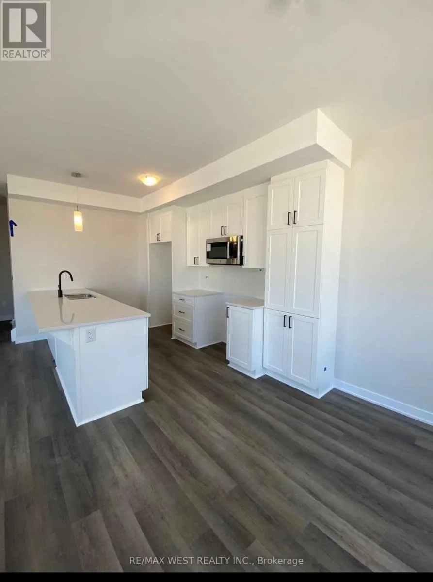 216 TUSSOCK PRIVATE