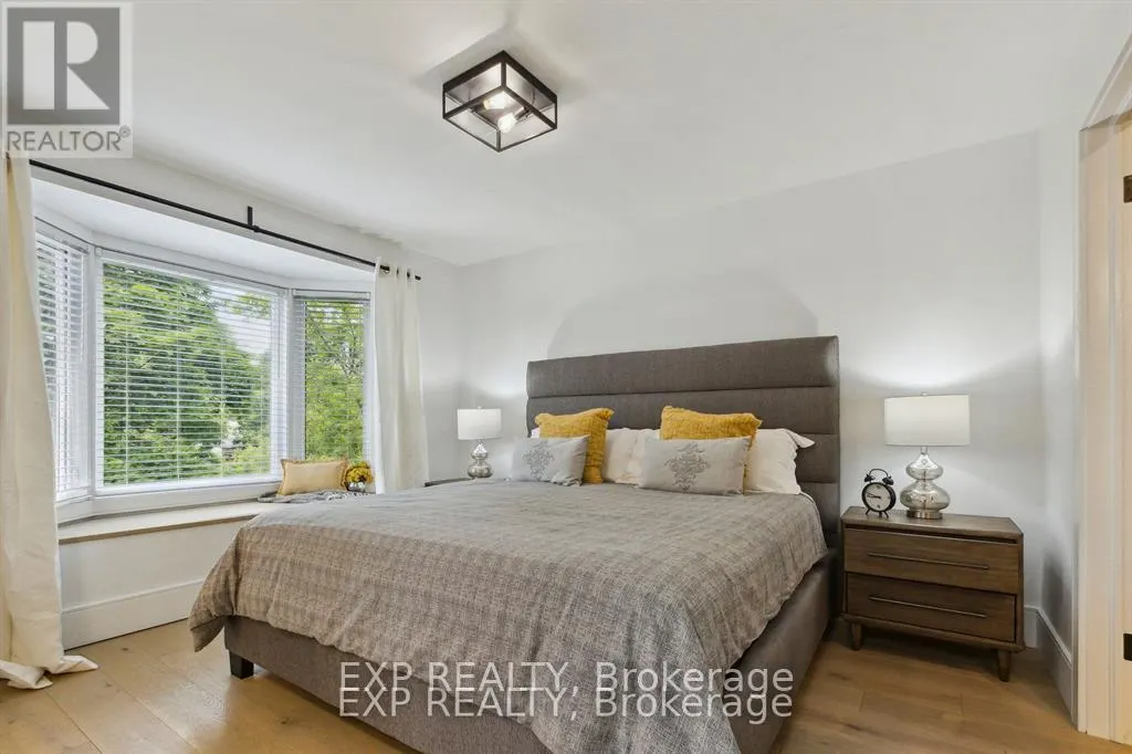 77 IMPERIAL ROAD N