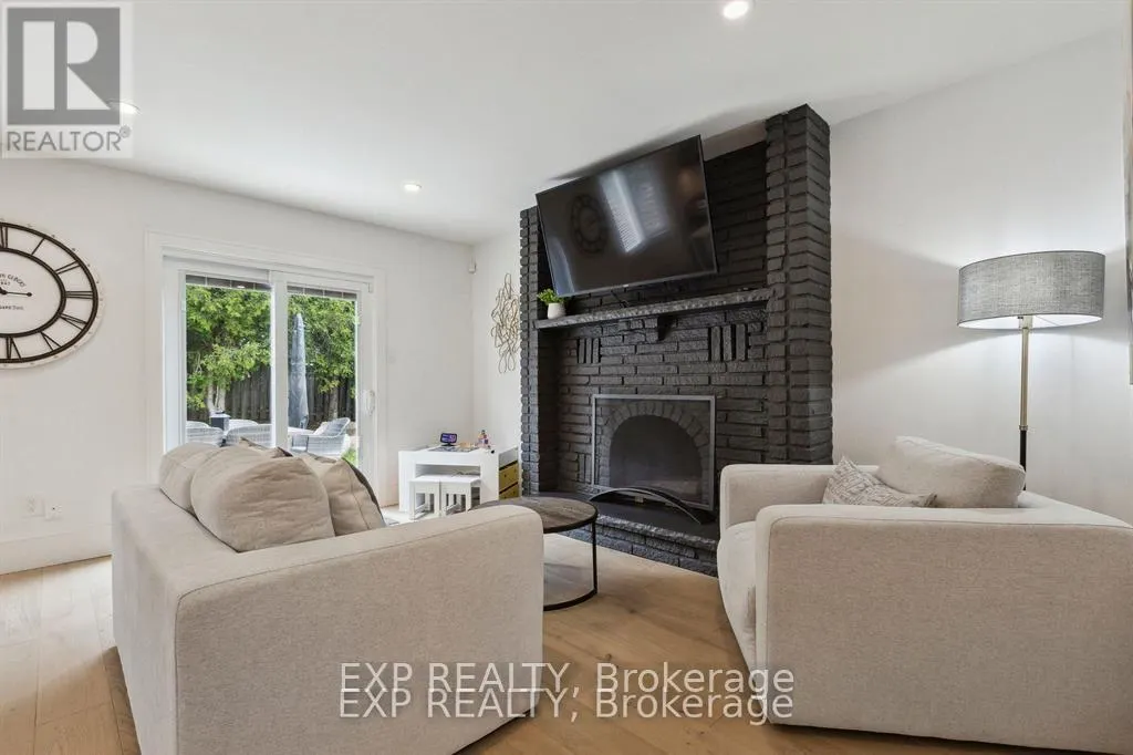 77 IMPERIAL ROAD N