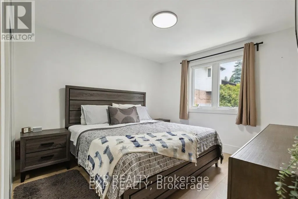 77 IMPERIAL ROAD N