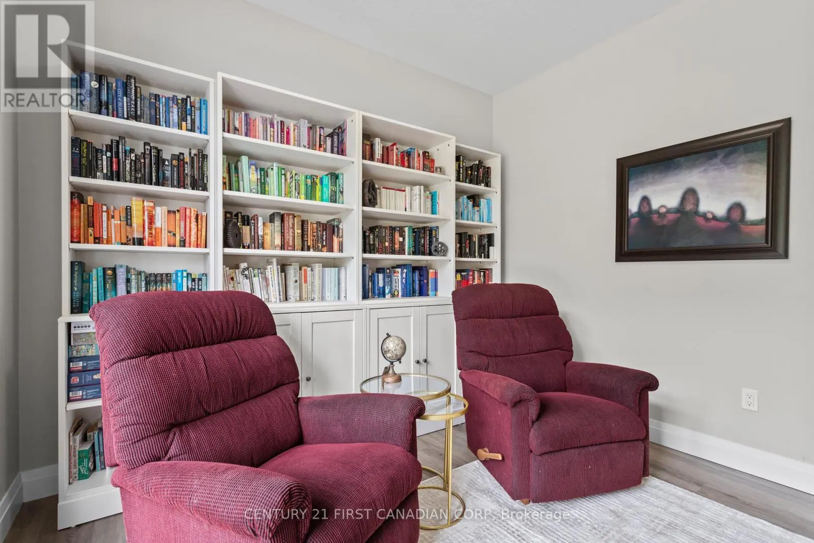 3 - 10038 OXBOW DRIVE, #3