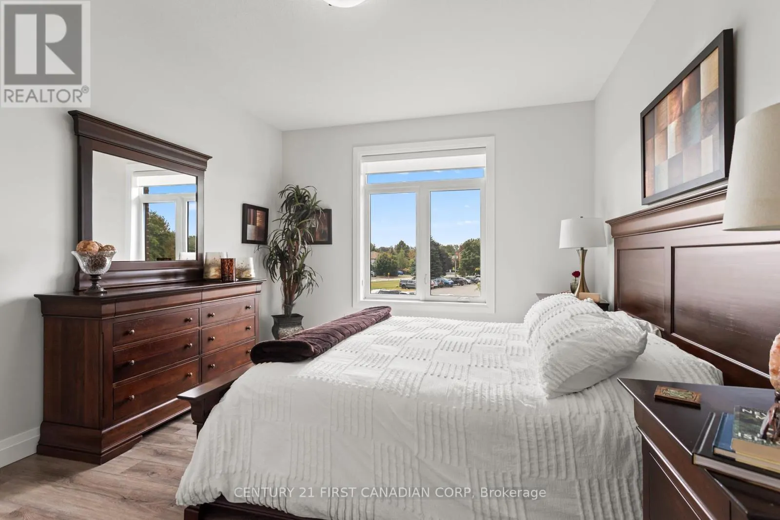 3 - 10038 OXBOW DRIVE, #3