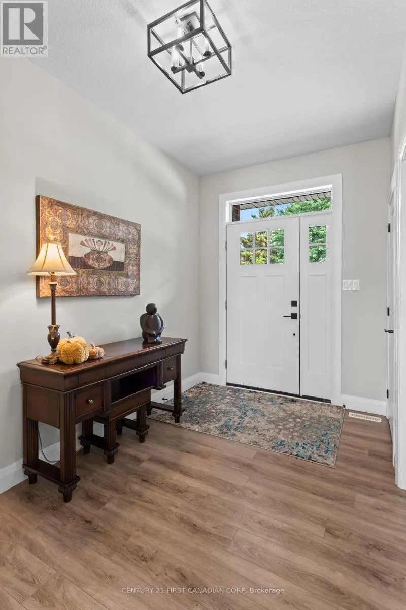 3 - 10038 OXBOW DRIVE, #3