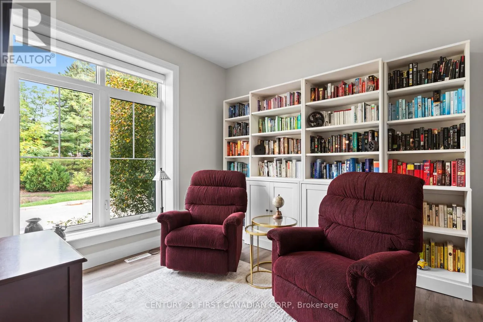 3 - 10038 OXBOW DRIVE, #3