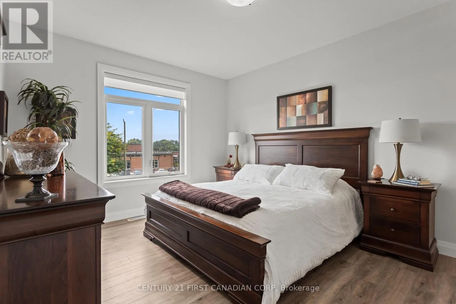 3 - 10038 OXBOW DRIVE, #3