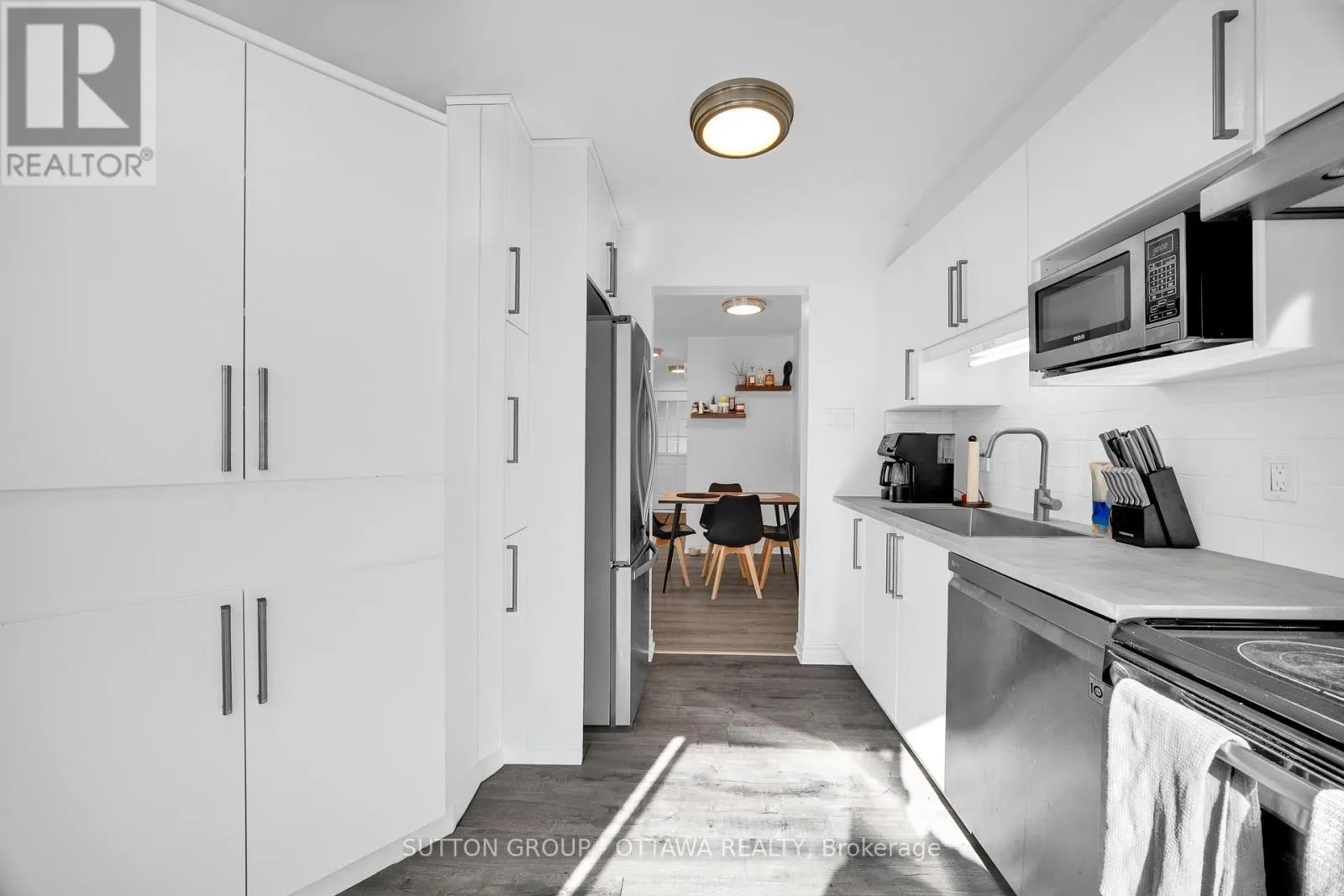 313 STONEWAY DRIVE
