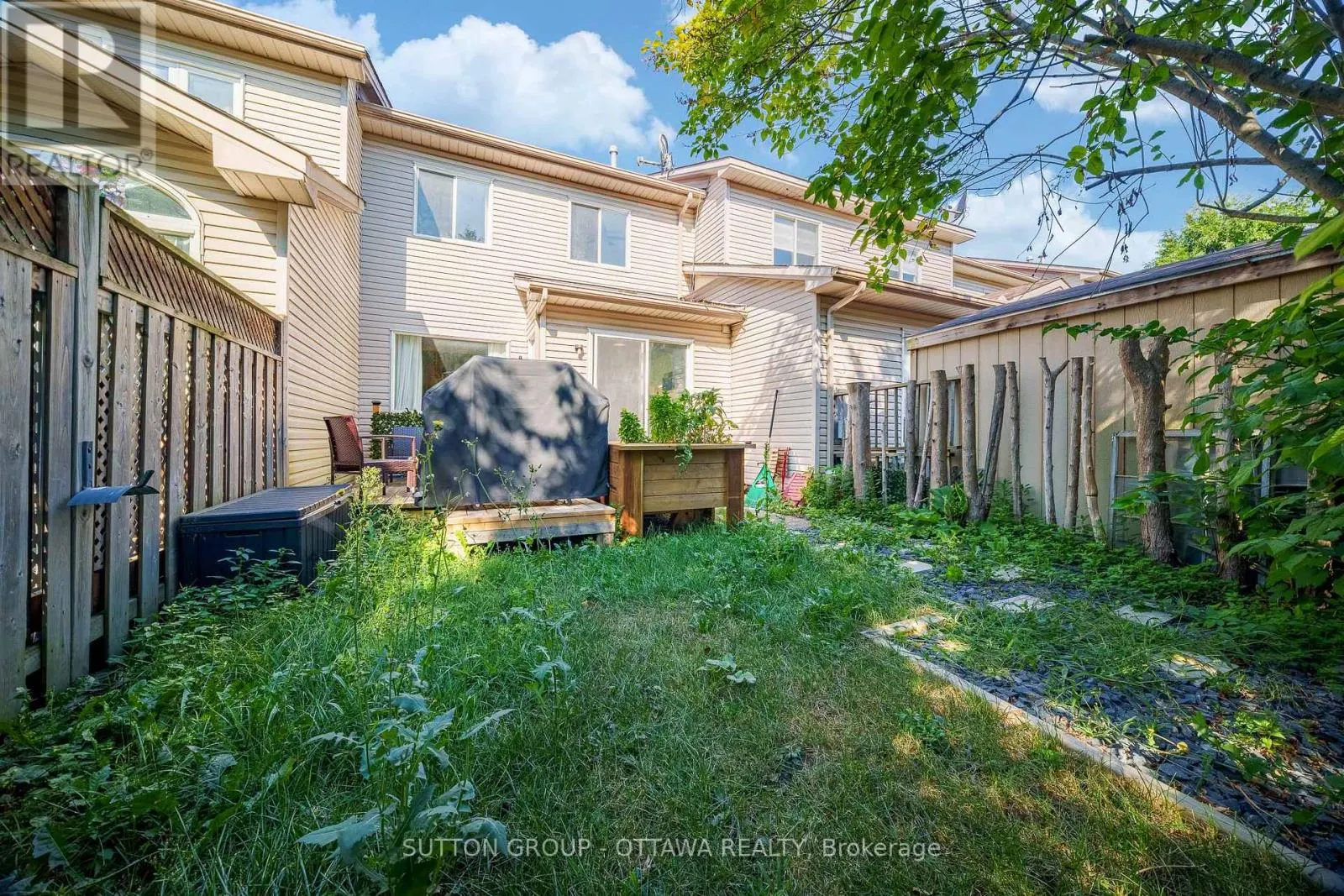 313 STONEWAY DRIVE