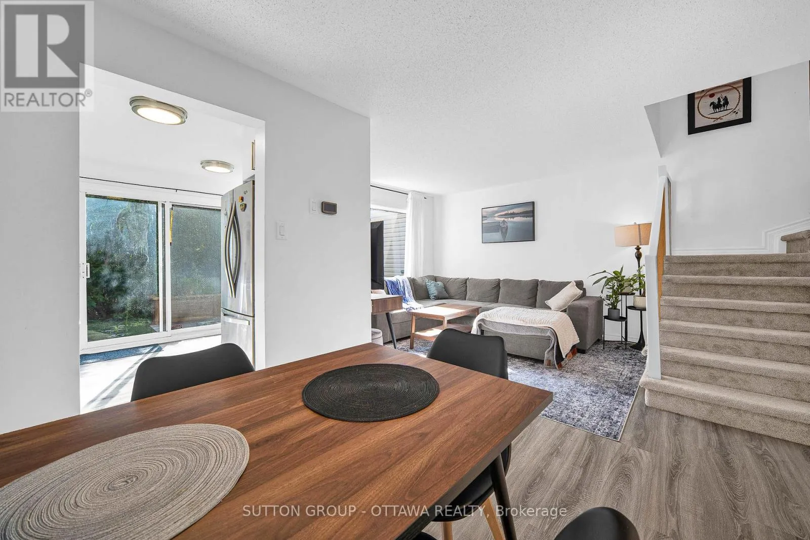 313 STONEWAY DRIVE