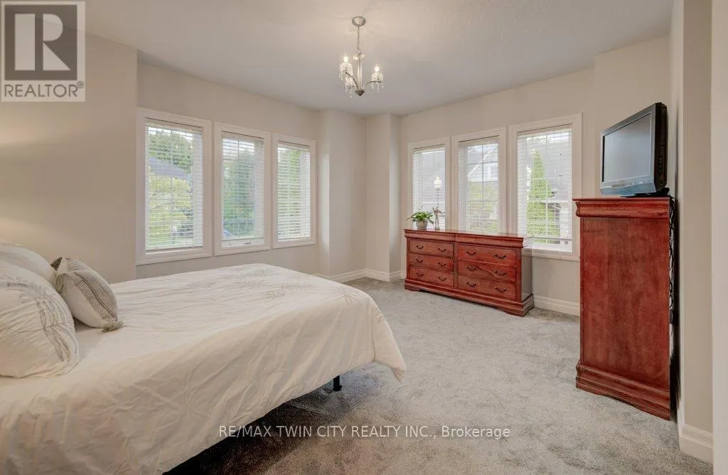 11 - 276 SIMS ESTATE DRIVE