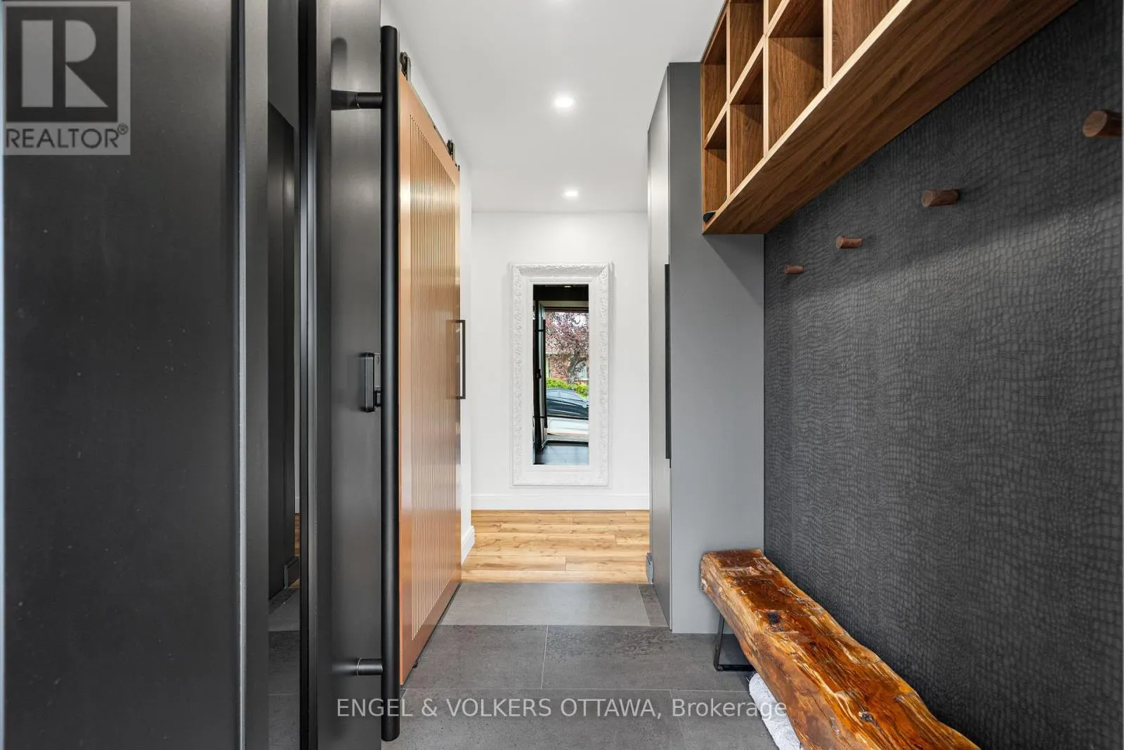 2 DAVIES COURT