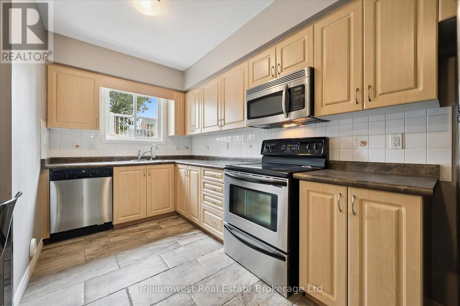 19C - 50 HOWE DRIVE, #19C