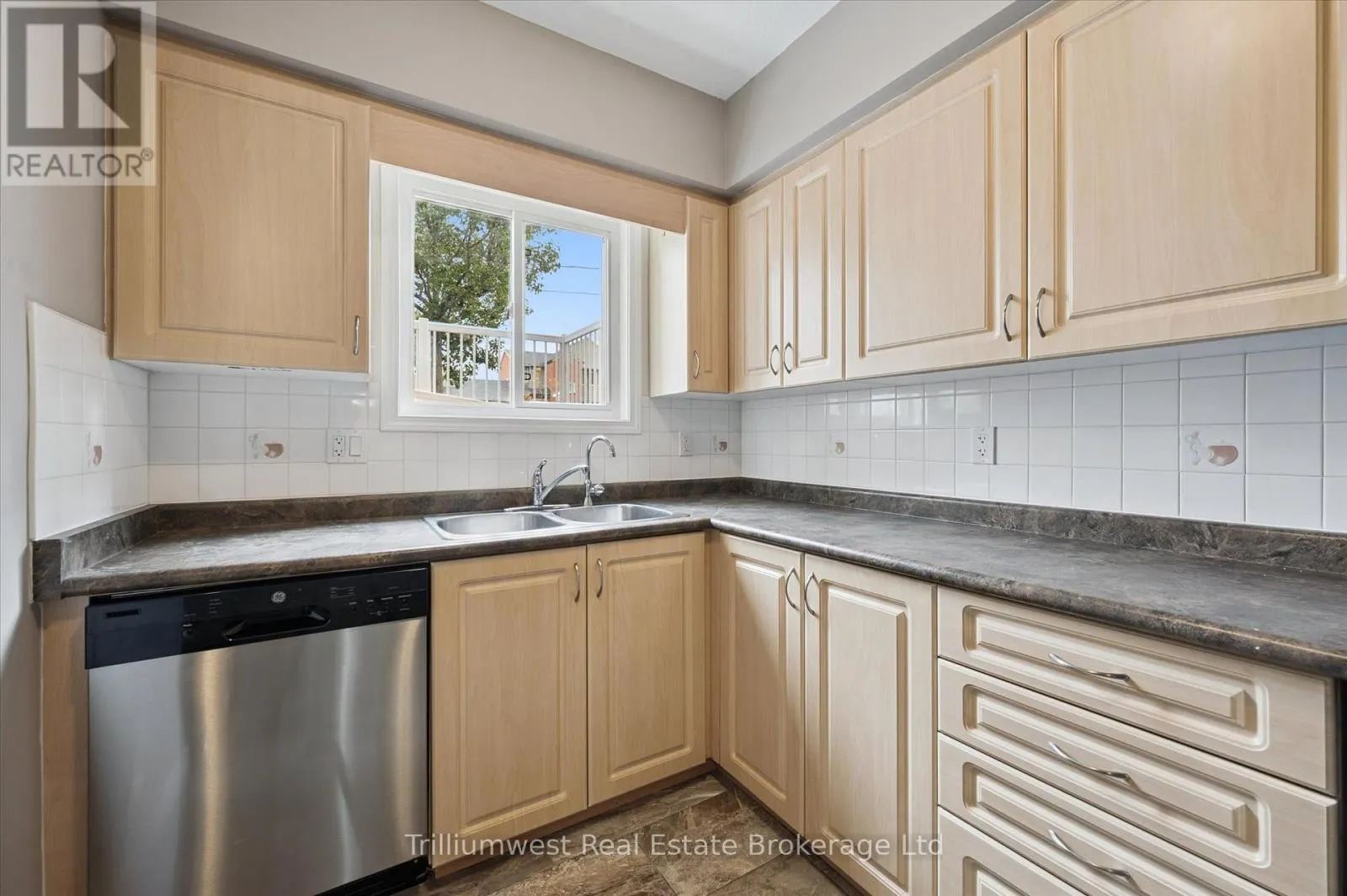 19C - 50 HOWE DRIVE, #19C