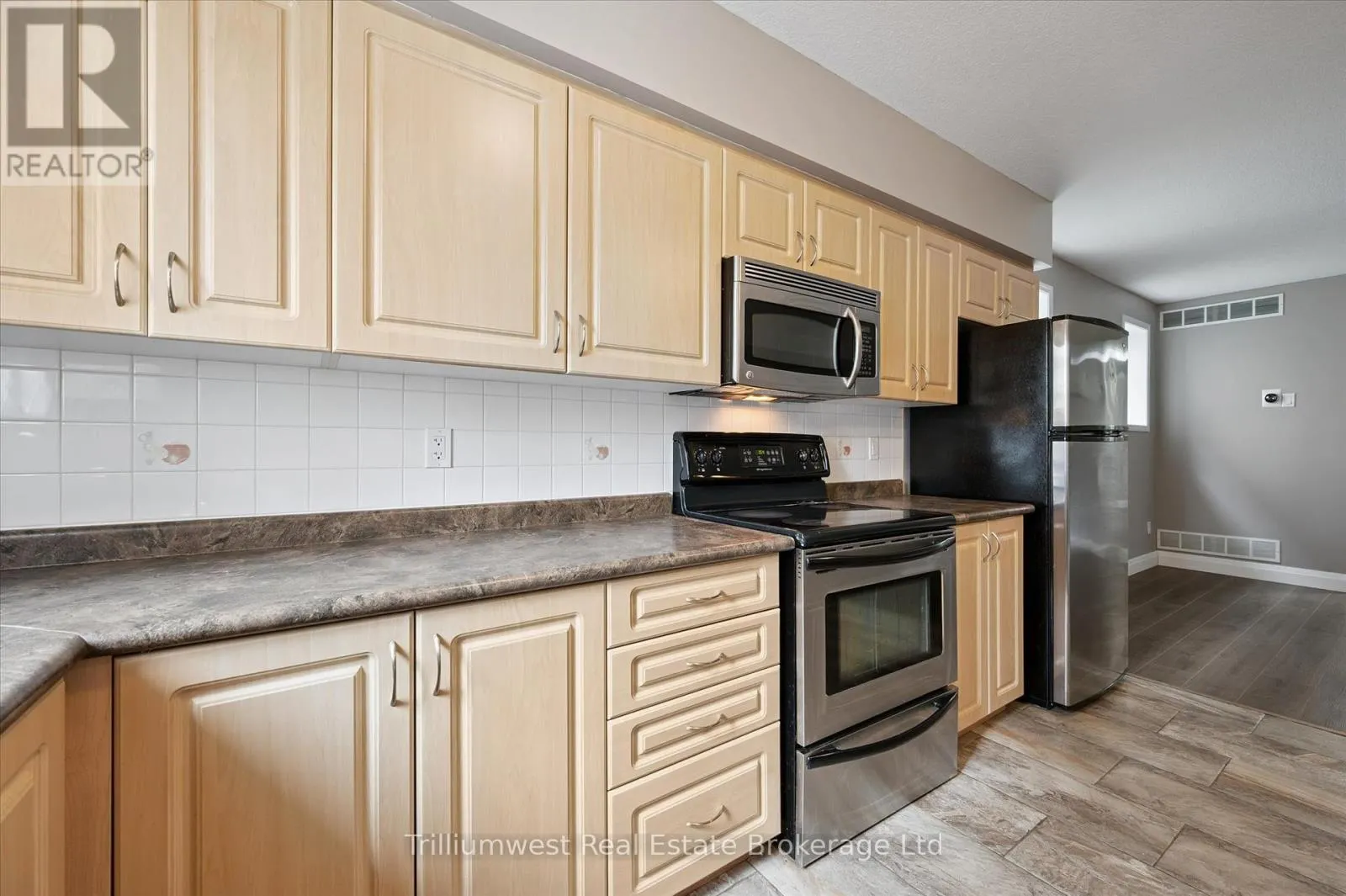 19C - 50 HOWE DRIVE, #19C