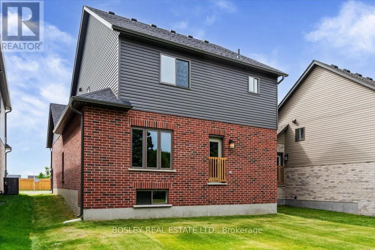 126 DEVONLEIGH GATE N