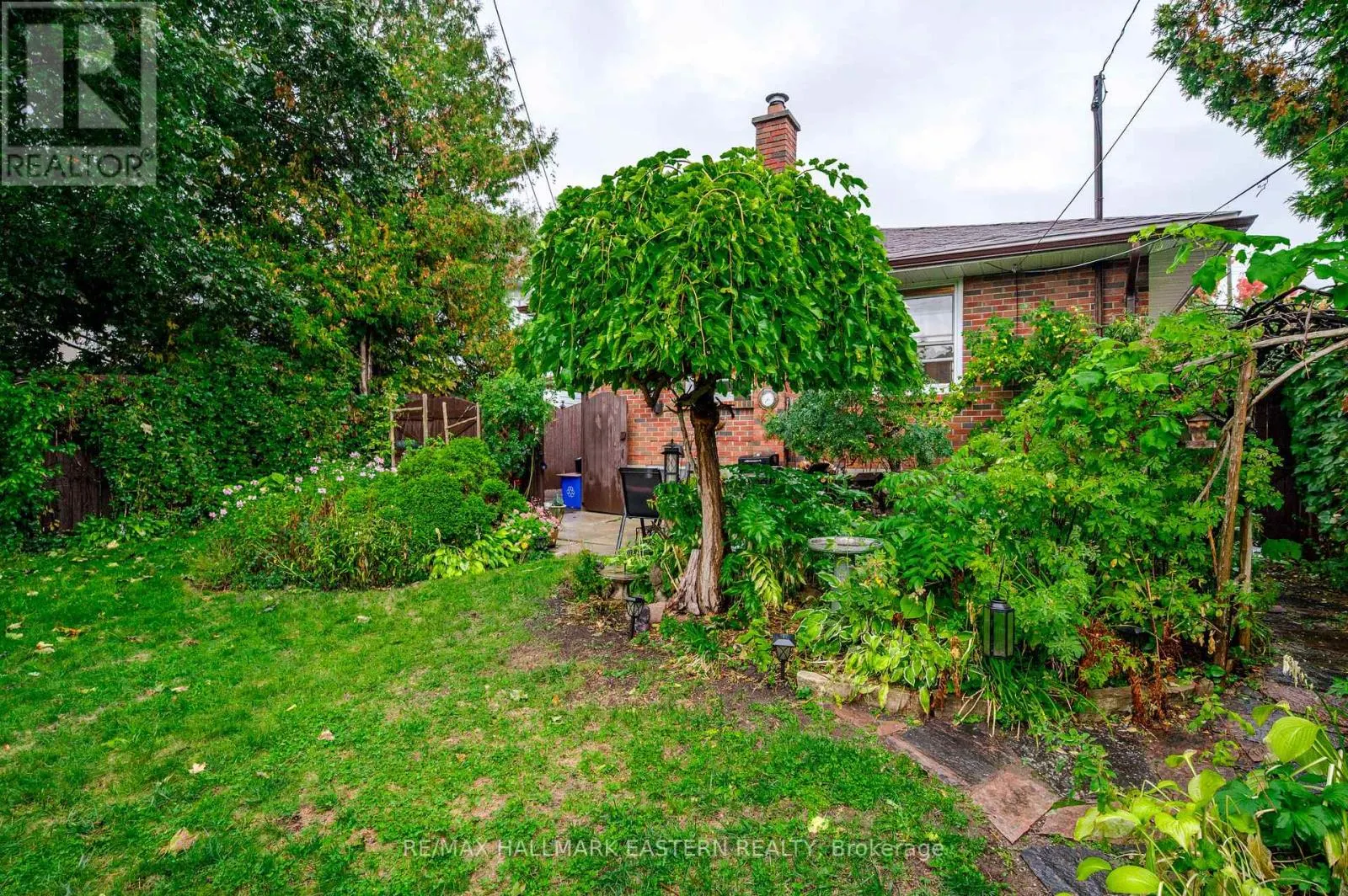 385 BELLEVUE STREET