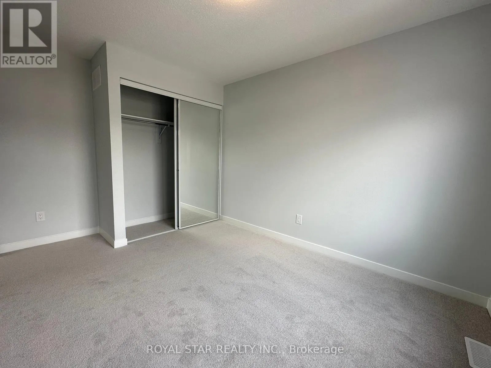 238 BILLRIAN CRESCENT