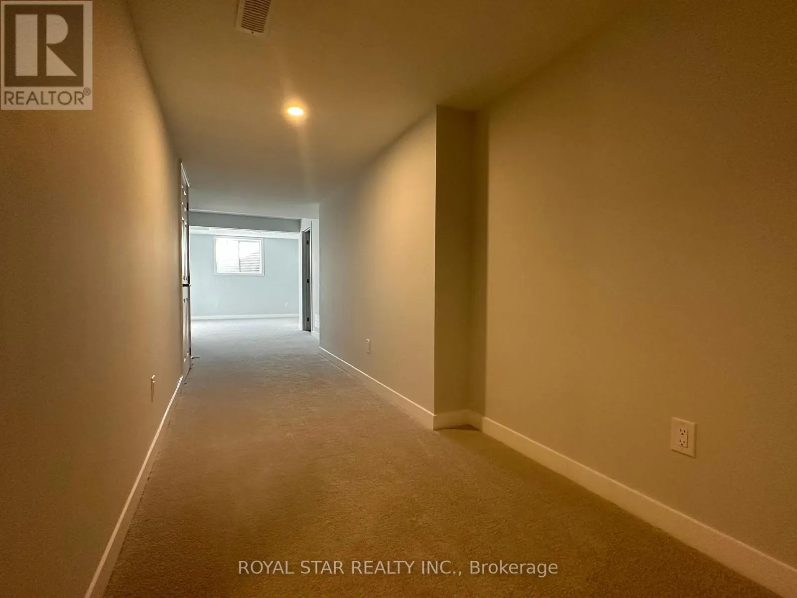 238 BILLRIAN CRESCENT
