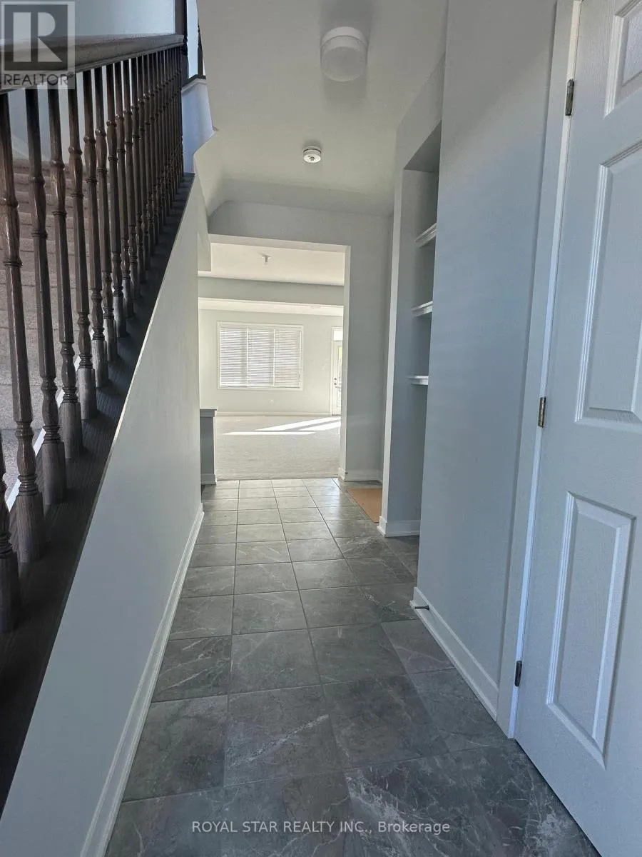 238 BILLRIAN CRESCENT